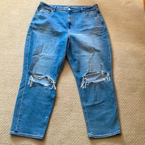 American Eagle Stretch Curvy Ripped Straight Mom Jeans 16